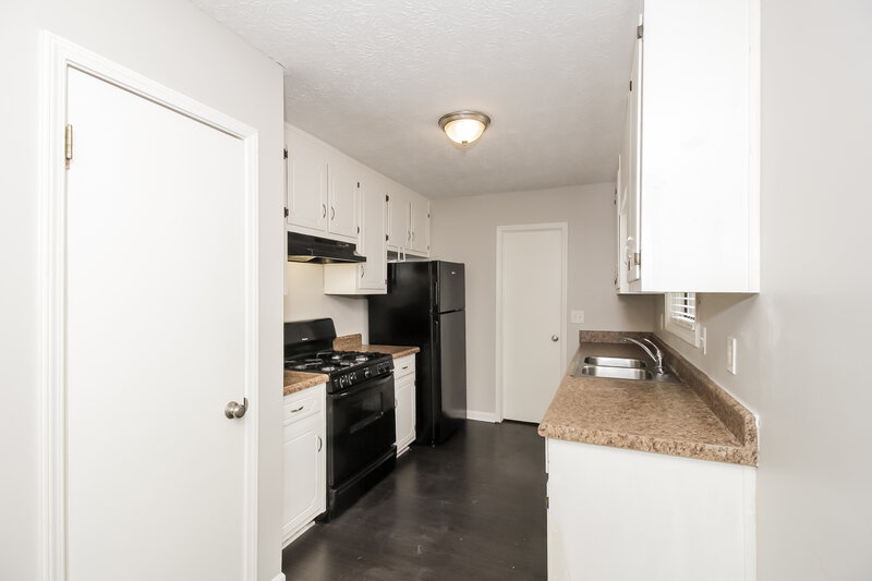 1,735/Mo, 3246 Palomino Drive Powder Springs, GA 30127 Kitchen View