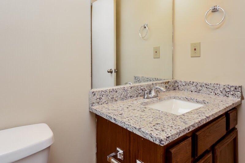 1,985/Mo, 2655 Trotters Walk Trail Snellville, GA 30078 Bathroom View