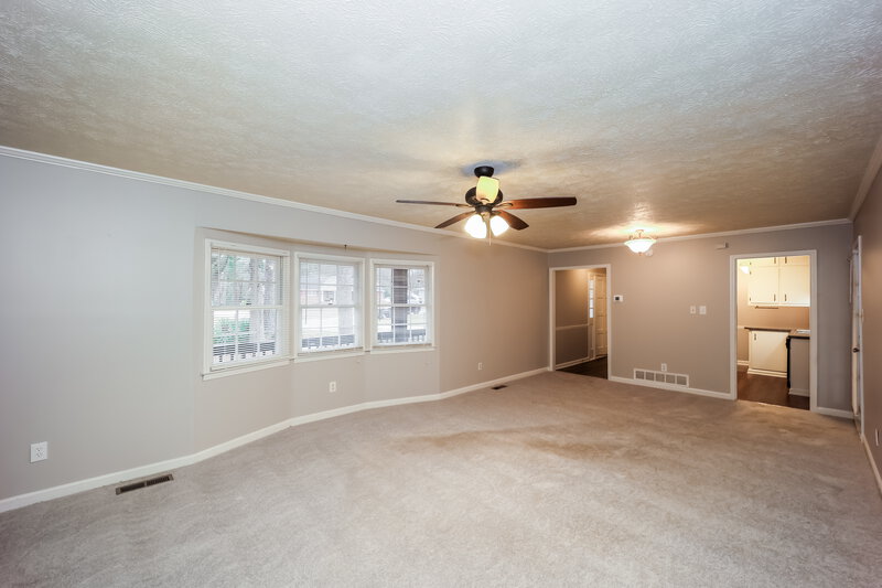1,660/Mo, 2808 Adella Court Snellville, GA 30078 Living Room View 3