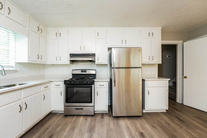 2,800/Mo, 3773 Ferncliff Road Snellville, GA 30039 Kitchen View 2