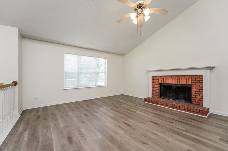 2,140/Mo, 976 Masters Lane Snellville, GA 30078 Living Room View 3
