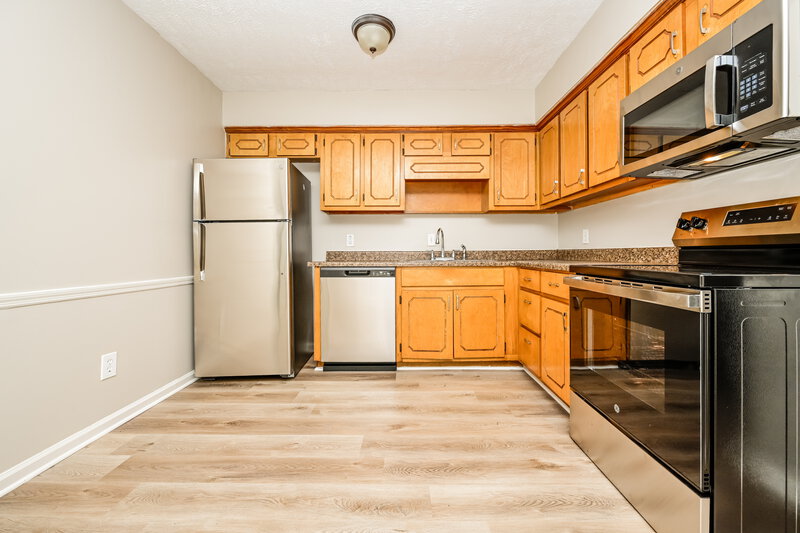 1,485/Mo, 107 Fairview Place Stockbridge, GA 30281 Kitchen View