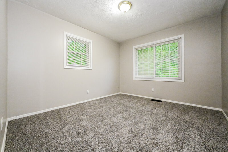 1,860/Mo, 160 Swan Lake Drive Stockbridge, GA 30281 Bedroom View 4