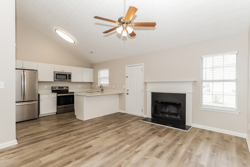 2,090/Mo, 4001 Imperial Ln McDonough, GA 30253 Living Room View