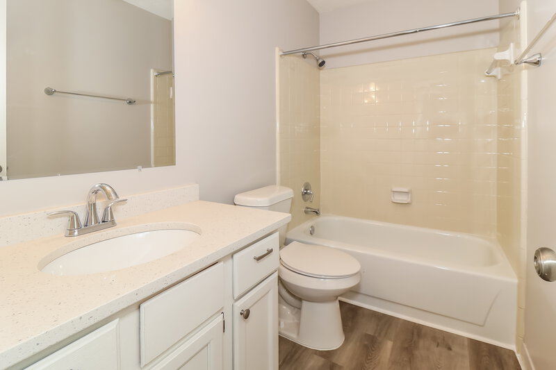2,175/Mo, 1364 Yorktown Dr Lawrenceville, GA 30043 Bathroom View