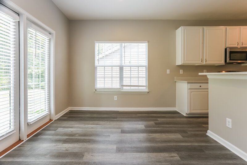2,650/Mo, 555 Creek Valley Ct Stockbridge, GA 30281 Breakfast Nook View