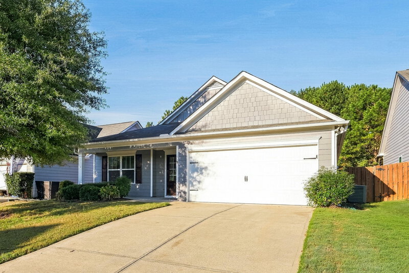 2,180/Mo, 165 Renford Rd Ball Ground, GA 30107 Front View