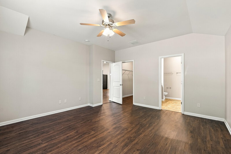 2,180/Mo, 165 Renford Rd Ball Ground, GA 30107 Primary Bedroom View