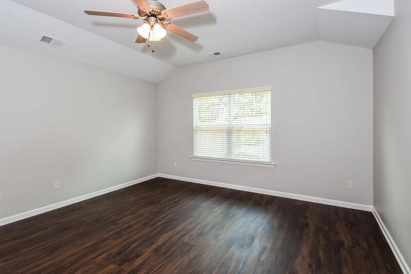 2,160/Mo, 165 Renford Rd Ball Ground, GA 30107 Main Bedroom View