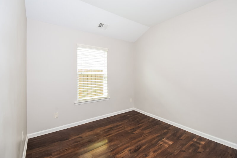 2,160/Mo, 165 Renford Rd Ball Ground, GA 30107 Bedroom View