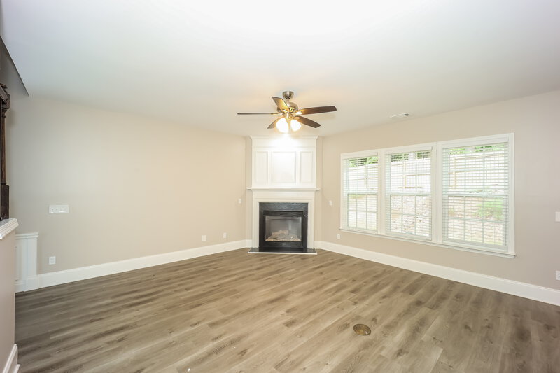 2,210/Mo, 3283 Welmingham Dr SW Atlanta, GA 30331 Living Room View 2