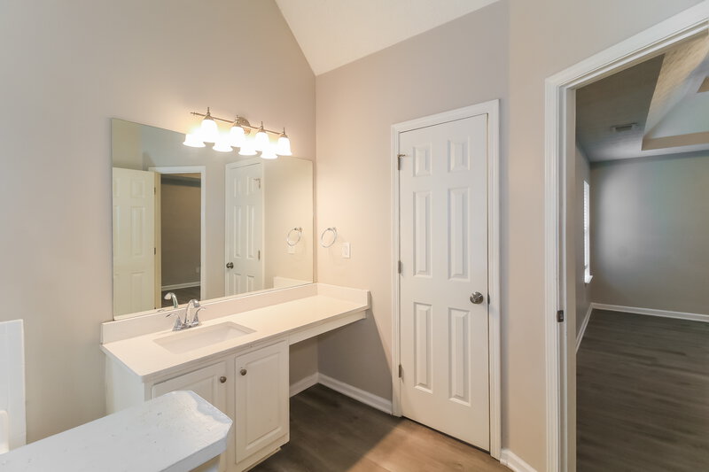2,335/Mo, 2597 Oslo Ct Jonesboro, GA 30236 Main Bathroom View