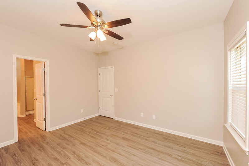 2,010/Mo, 78 Howard Ave Nw Cartersville, GA 30121 Main Bedroom View