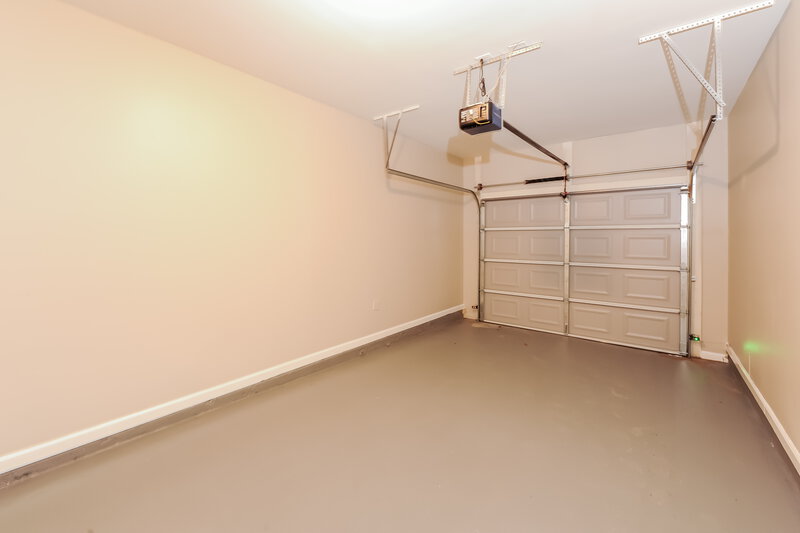 2,010/Mo, 78 Howard Ave Nw Cartersville, GA 30121 Garage View