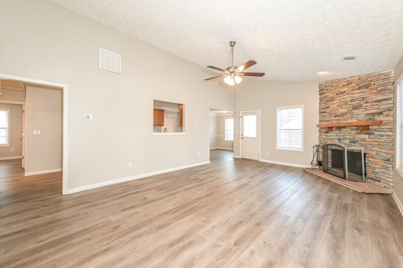 1,840/Mo, 2219 Ligney Creek Ln Snellville, GA 30039 Living Room View