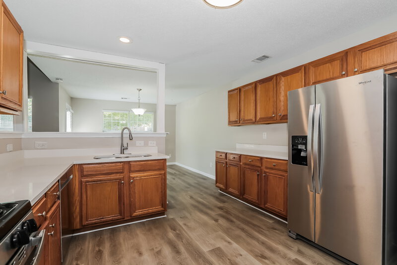 2,275/Mo, 1597 Rice Sq Lithonia, GA 30058 Kitchen View 2