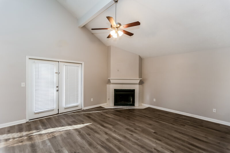 2,040/Mo, 4770 Millbank Court NW Acworth, GA 30102 Living Room View