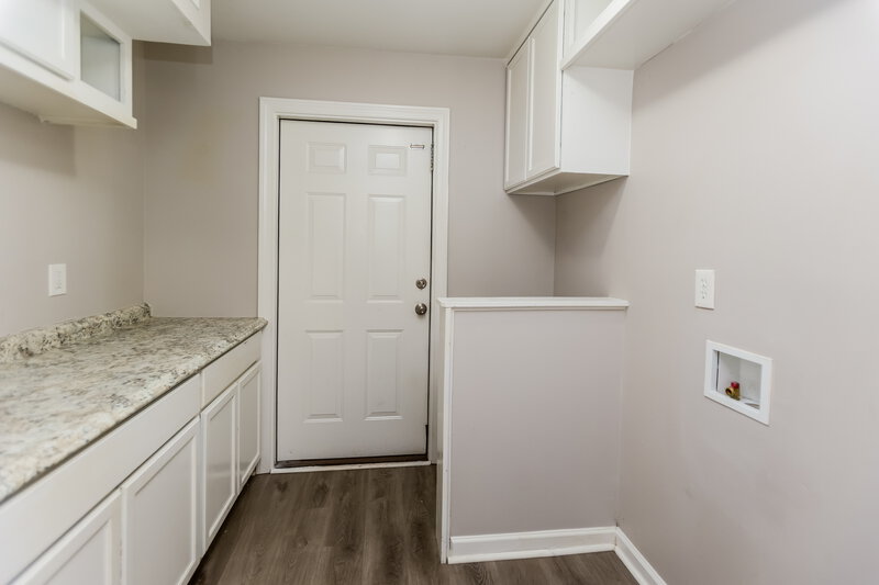 2,040/Mo, 4770 Millbank Court NW Acworth, GA 30102 Bathroom View