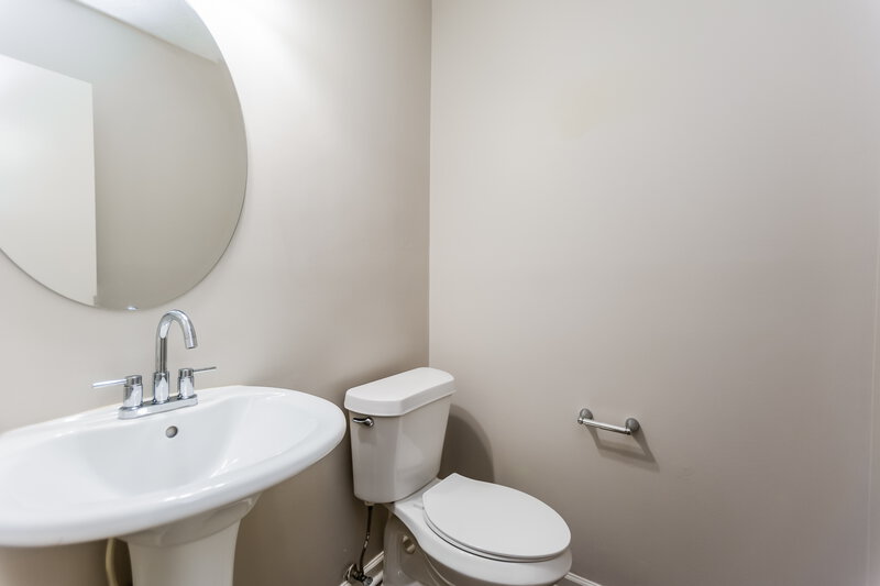2,040/Mo, 4770 Millbank Court NW Acworth, GA 30102 Bathroom View 2