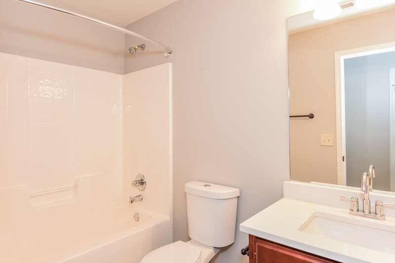 2,160/Mo, 159 Bethany Manor Dr Ball Ground, GA 30107 Bathroom View