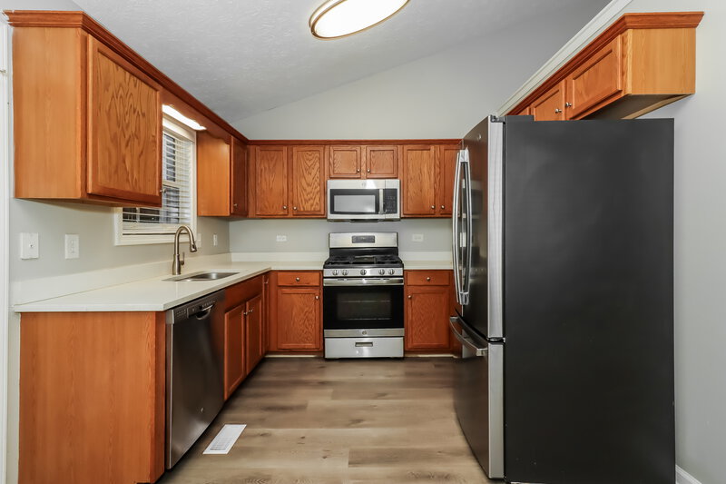 1,675/Mo, 93 Danville Trail Dallas, GA 30132 Kitchen View