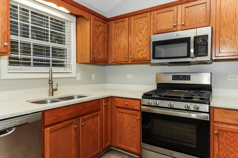 1,675/Mo, 93 Danville Trail Dallas, GA 30132 Kitchen View 2
