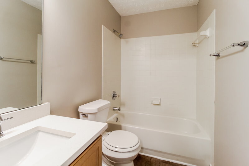 2,310/Mo, 2098 SUGAR CREEK FALLS Court SE Atlanta, GA 30316 Bathroom View