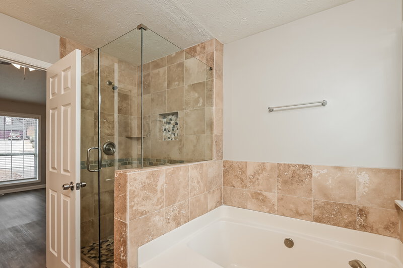 2,025/Mo, 5965 Tallant Dr Sugar Hill, GA 30518 Main Bathroom View 2