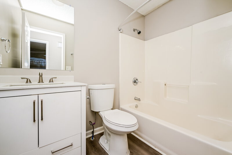 1,960/Mo, 2575 Stardust Trl Decatur, GA 30034 Bathroom View