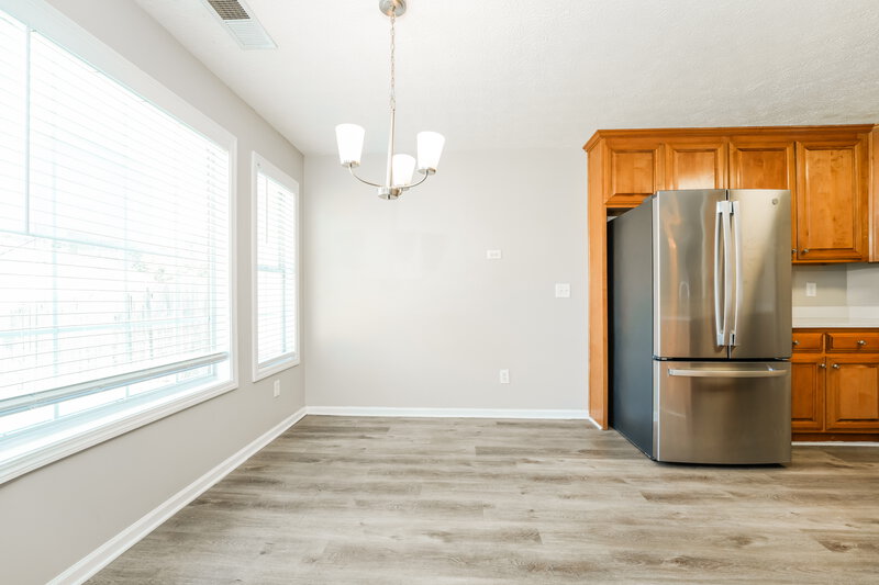 0/Mo, 25 Collins Trce Covington, GA 30016 Dining Room View