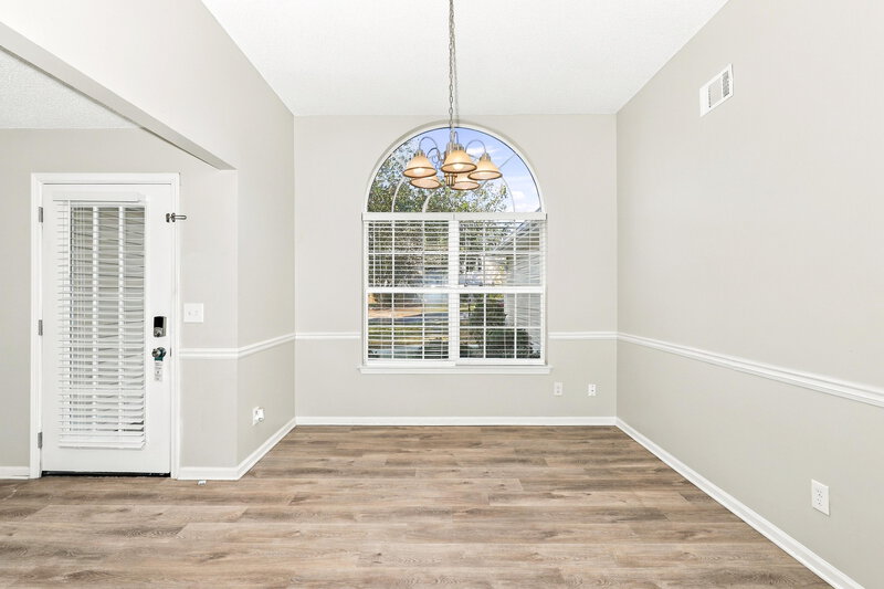 1,940/Mo, 10662 Village Lndg Jonesboro, GA 30238 Dining Room View