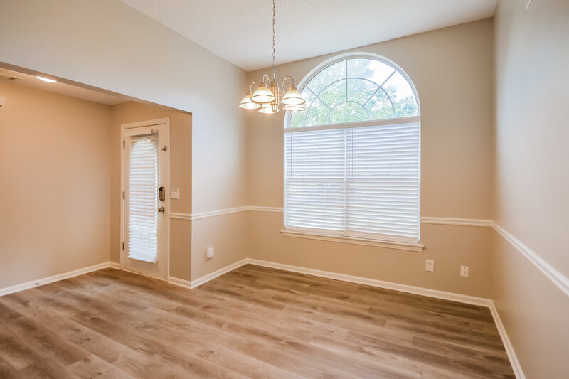 2,580/Mo, 10662 Village Lndg Jonesboro, GA 30238 Dining Room View