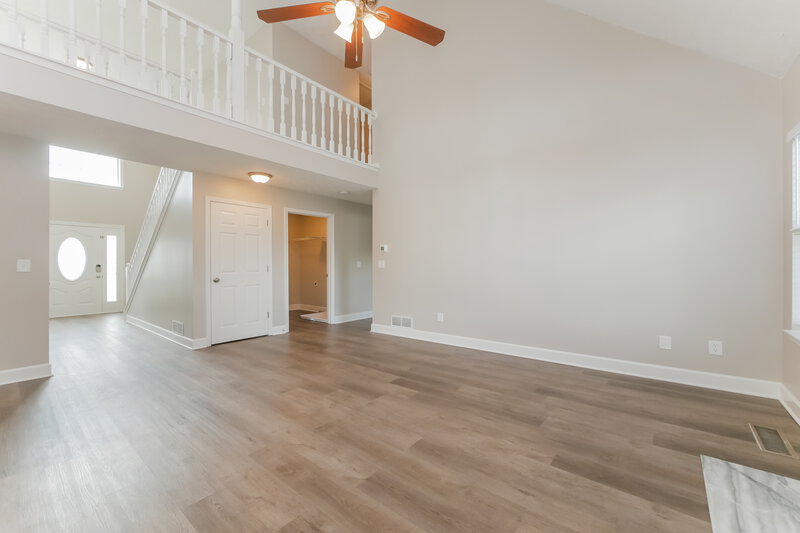 2,000/Mo, 11771 Spring Lake Way Fayetteville, GA 30215 Living Room View 2