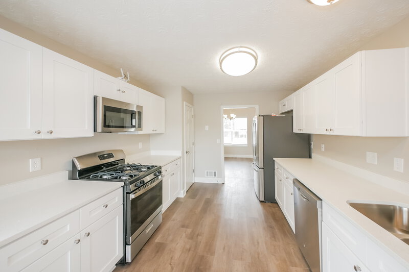 2,000/Mo, 11771 Spring Lake Way Fayetteville, GA 30215 Kitchen View