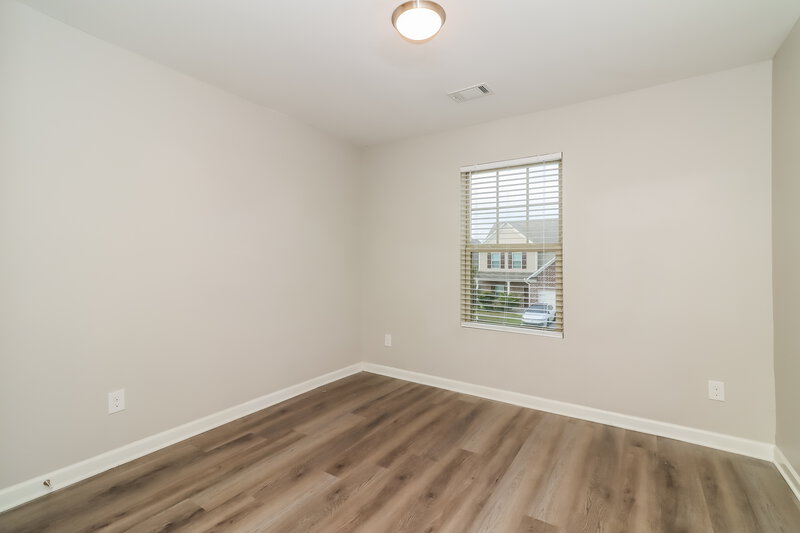 0/Mo, 167 Aberdeen Way Dallas, GA 30132 Bedroom View 3
