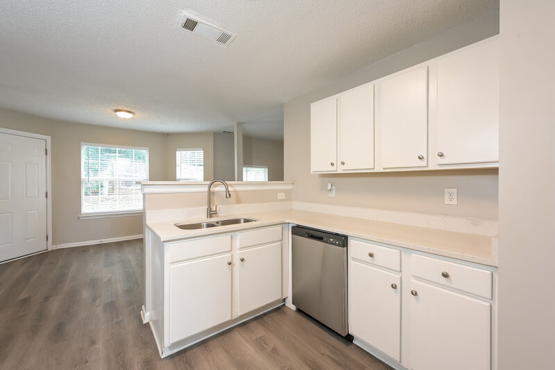 2,410/Mo, 4178 Donna Way Lithonia, GA 30038 Kitchen View 2