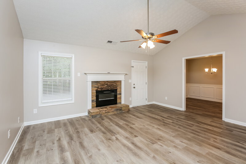 1,930/Mo, 95 Hallmark Lane Covington, GA 30014 Living Room View 3