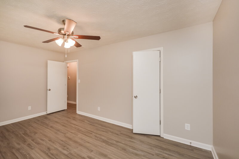1,795/Mo, 417 Willow Ct SE Conyers, GA 30094 Main Bedroom View