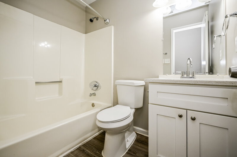 1,740/Mo, 417 Willow Ct SE Conyers, GA 30094 Bathroom View