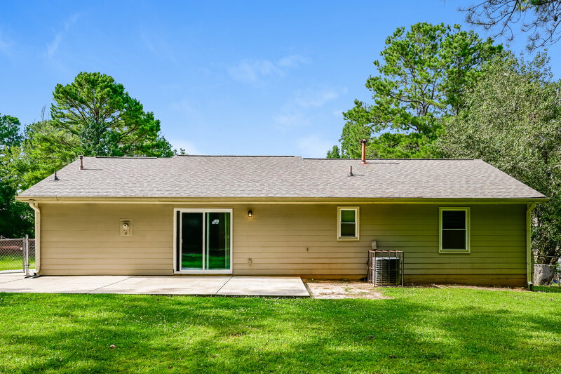 1,740/Mo, 417 Willow Ct SE Conyers, GA 30094 Rear View