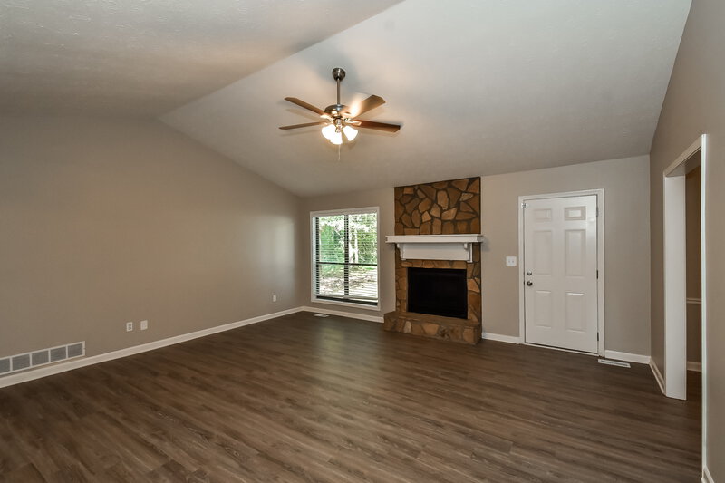 0/Mo, 8934 WESTERN PINES DR Douglasville, GA 30134 Living Room View