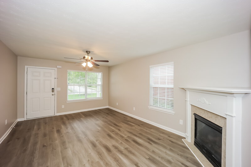 2,980/Mo, 2534 Walter Way Stockbridge, GA 30281 Living Room View 3