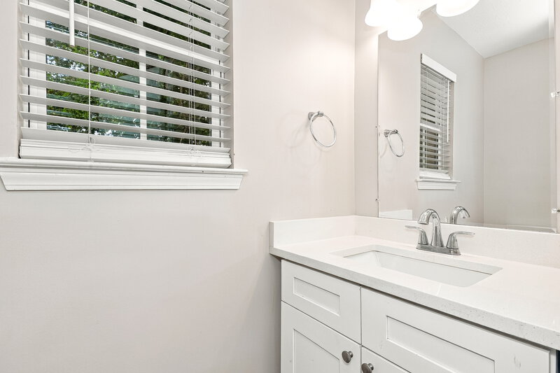 2,025/Mo, 2534 Walter Way Stockbridge, GA 30281 Bathroom View 2