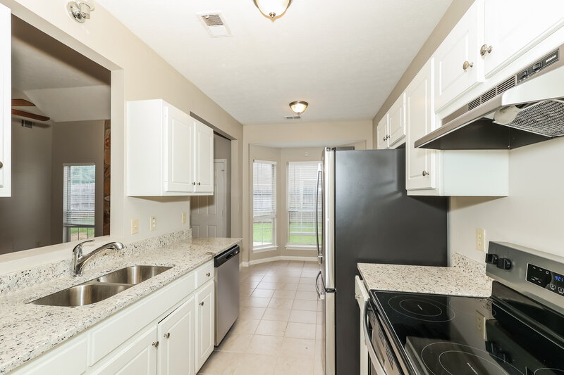 1,765/Mo, 495 Anna Ave Palmetto, GA 30268 Kitchen View