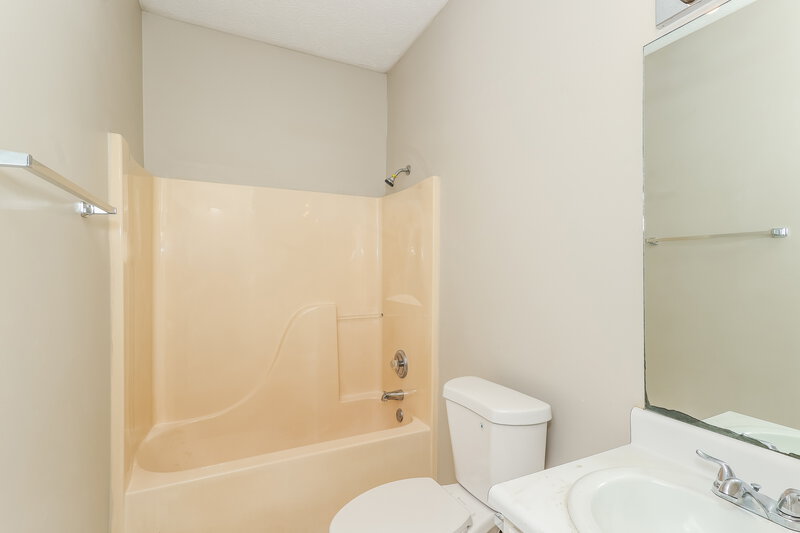 1,765/Mo, 495 Anna Ave Palmetto, GA 30268 Bathroom View