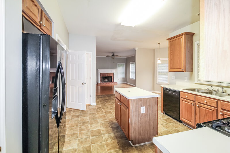 2,130/Mo, 1106 Short Line Ct Lawrenceville, GA 30043 Kitchen View