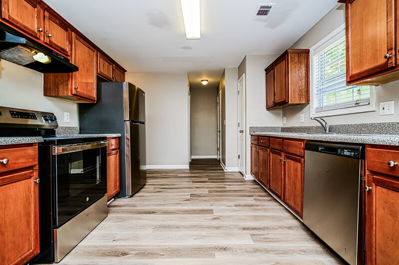 1,895/Mo, 5792 Castlebrook Dr Douglasville, GA 30134 Kitchen View