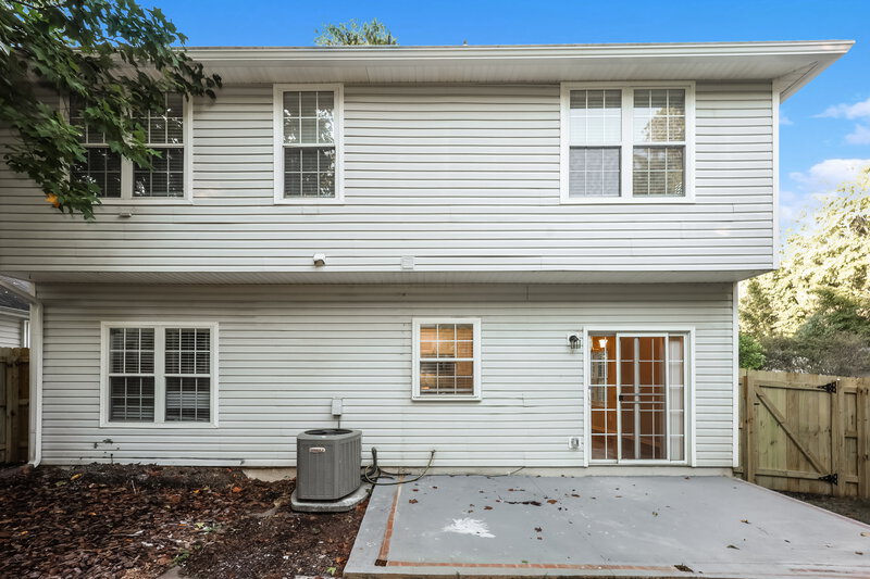 2,140/Mo, 542 N Fairfield Dr Peachtree City, GA 30269 Rear View