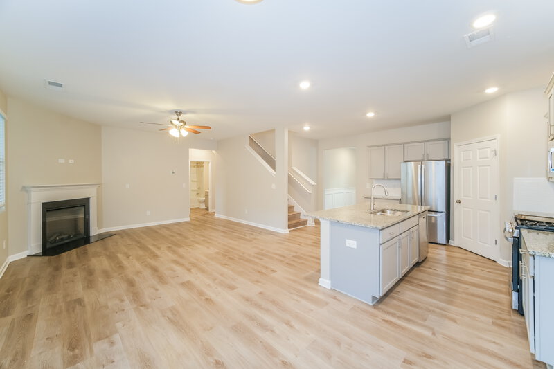 2,400/Mo, 3721 Hampshire Walk SW Atlanta, GA 30331 Dining Room View