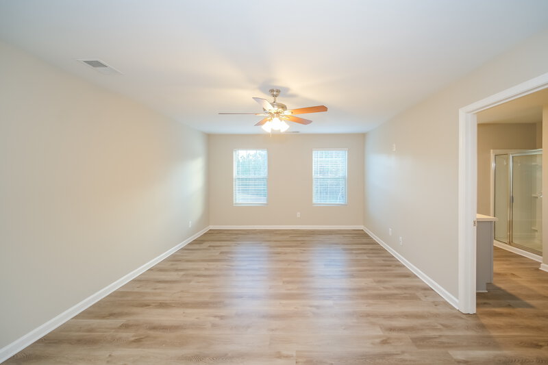 2,400/Mo, 3721 Hampshire Walk SW Atlanta, GA 30331 Main Bedroom View